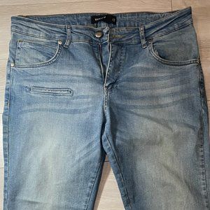 Vitaly - Jeans (36 x 32) - Brand New